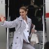 Celine Dion quitte l'hôtel Royal Monceau avec ses enfants et prend un jet privé au Bourget le 10 août 2017.