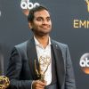 Aziz Ansari - Pressroom de la 68ème cérémonie des Emmy Awards au Microsoft Theater à Los Angeles, le 18 septembre 2016. © Admedia via Zuma Press/Bestimage