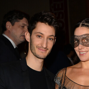 Exclusif - Pierre Niney et sa compagne Natasha Andrews au "Le Bal Surréaliste" Dior au Musée Rodin lors de la Fashion Week haute couture printemps-été 2018 à Paris, le 22 janvier 2018. © CVS-Veeren/Bestimage