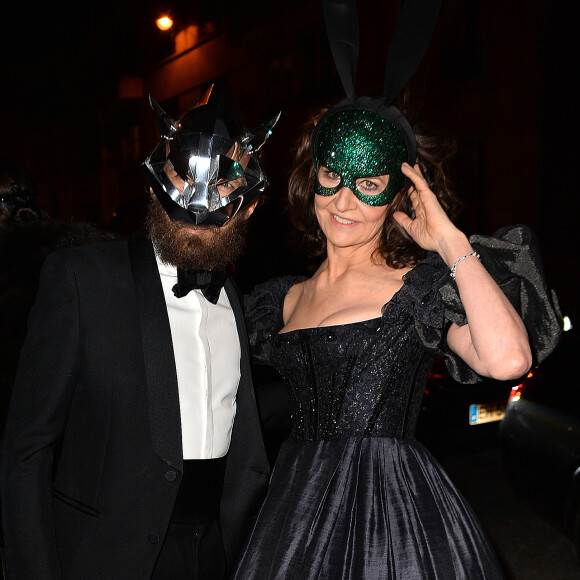 Exclusif - Valérie Lemercier et son compagnon Mathias Kiss au "Le Bal Surréaliste" Dior au Musée Rodin lors de la Fashion Week haute couture printemps-été 2018 à Paris, le 22 janvier 2018. © CVS-Veeren/Bestimage