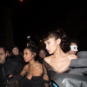 Bella Hadid au "Le Bal Surréaliste" Dior au Musée Rodin lors de la Fashion Week haute couture printemps-été 2018 à Paris, le 22 janvier 2018.