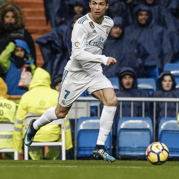 Le Real Madrid de Cristiano Ronaldo battu par Villarreal sur son terrain à Madrid le 13 janvier 2018.