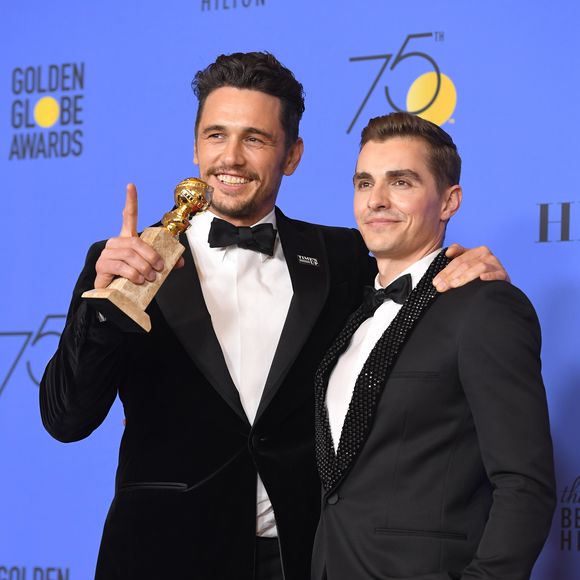 Dave Franco et son frère James Franco (Golden Globe du meilleur acteur dans un film musical ou une comédie pour "The Disaster Artist") - 75e cérémonie annuelle des Golden Globe Awards au Beverly Hilton Hotel à Los Angeles, le 7 janvier 2018. © Chris Delmas/Bestimage