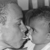 Tina Kunakey bébé et son père Robin Kunakey. Mai 2017