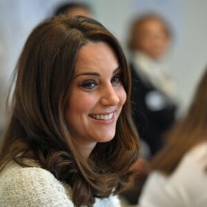 Catherine Kate Middleton, la duchesse de Cambridge enceinte - Visite de l'école "Matteusskolan" pour rencontrer les élèves qui suivent le "Youth Aware of Mental Health program" (programme sur la santé mentale) à Stockholm, le 31 janvier 2018.  Matteusskolan school's visit in Stockholm where they will meet children who have taken part in the YAM programme during one of their mental health activity sessions. on January 31st 201831/01/2018 - Stockholm