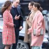 Kate Middleton, duchesse de Cambridge, enceinte et en manteau Catherine Walker, et le prince William retrouvaient au matin du 31 janvier 2018 la princesse héritière Victoria de Suède et le prince William pour visite l'Institut Karolinska à Solna, au nord de Stockholm.