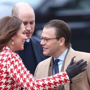 Kate Catherine Middleton (enceinte), duchesse de Cambridge, le prince William, duc de Cambridge, le prince Daniel et la princesse Victoria de Suède - Arrivées à l'Institut Karolinska à Stockholm. Le 31 janvier 2018  The Duke and Duchess of Cambridge with Crown Princess Victoria and Prince Daniel arrive at the Karolinska Institute Stockholm 31 January 2018.31/01/2018 - Stockholm