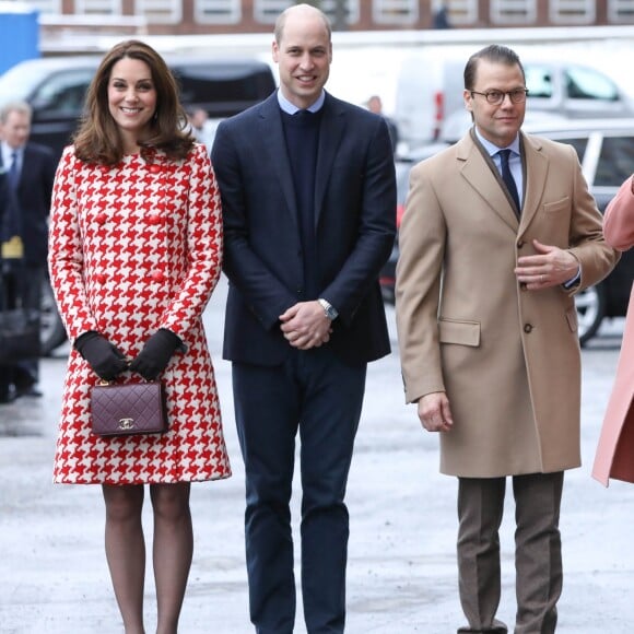 Kate Catherine Middleton (enceinte), duchesse de Cambridge, le prince William, duc de Cambridge, le prince Daniel et la princesse Victoria de Suède - Arrivées à l'Institut Karolinska à Stockholm. Le 31 janvier 2018  The Duke and Duchess of Cambridge with Crown Princess Victoria and Prince Daniel arrive at the Karolinska Institute Stockholm 31 January 2018.31/01/2018 - Stockholm