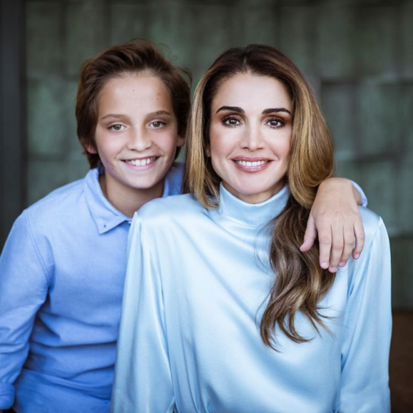 La reine Rania de Jordanie et son fils le prince Hashem, photo Instagram le 30 janvier 2018 pour les 13 ans de Hashem.