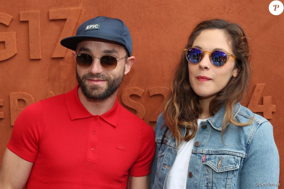 Alysson Paradis et son compagnon Guillaume Gouix au village lors des internationaux de tennis de Alysson Paradis et son compagnon Guillaume Gouix au village lors des internationaux de tennis de