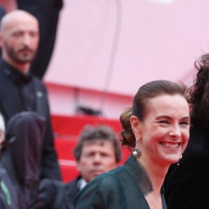 Carole Bouquet et son fils Dimitri Rassam - Montée des marches du film "Foxcatcher" lors du 67 ème Festival du film de Cannes – Cannes le 19 mai 2014.
