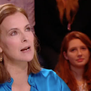 Carole Bouquet parle de son fils Dimitri Rassam dans "Quotidien" sur TMC. Le 2 février 2018.