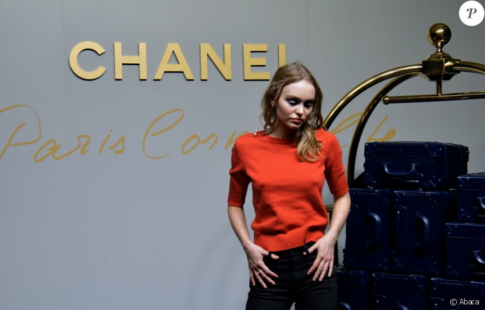 Lily-Rose Depp - Défilé Chanel &quot;Métiers d&#039;Art, collection Paris Cosmopolite &quot; à Tokyo, le 31 mai 2017.