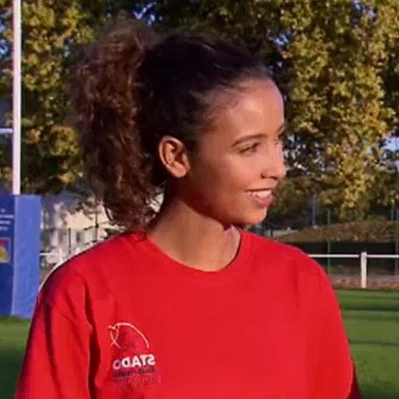 Camille Cerf et Flora Coquerel dans "Bienvenue chez nous" (TF1) jeudi 8 février 2018.