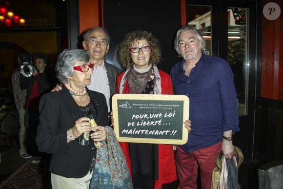 Exclusif - Françoise Xenakis, François de Closets, Mireille Dumas et Christian Rauth - Dîner avec les membres du comité d'honneur de l'ADMD (l'Association pour le Droit de Mourir dans la Dignité) au Buddha Bar à Paris le 17 juin 2014.