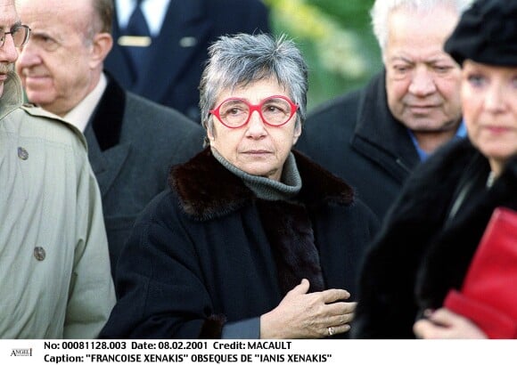Françoise Xenakis aux obsèques de son époux Iannis Xenakis le 8 février 2001.