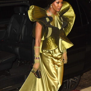 Naomi Campbell à la réception organisée pour célébrer le "Commonwealth Fashion Exchange" au Palais de Buckingham à Londres, le 19 février 2018.