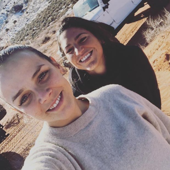 Pauline Ducruet, fille de la princesse Stéphanie de Monaco, et Schanel Bakkouche en janvier 2018 dans le désert de l'Utah pour préparer le Rallye Aïcha des Gazelles 2018, photo Instagram.