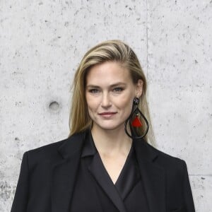 Bar Refaeli - Défilé de mode "Giorgio Armani" lors de la fashion week de Milan. Le 24 février 2018.