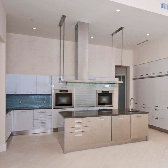 Mariah Carey loue cette maison à Beverly Hills 35 000 dollars par mois.