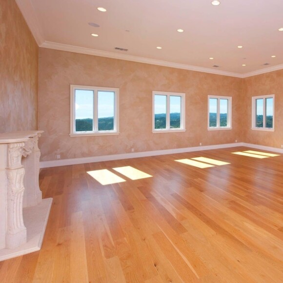 Mariah Carey loue cette maison à Beverly Hills 35 000 dollars par mois.