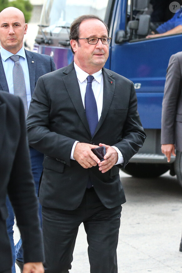 Exclusif - François Hollande se rend au Mucem (Musée des civilisations de l'Europe et de la Méditerranée) à Marseille le 2 novembre 2017.