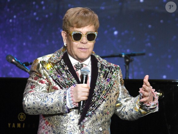 Elton John annonce une tournée d'adieux marathon, le 'Farewell Yellow Brick Road' à New York. La star de 70 ans a expliqué qu'il ne mettrait pas pour autant un terme à sa carrière de musicien et de chanteur et qu'il continuerait à produire de la musique. Le 24 janvier 2018.