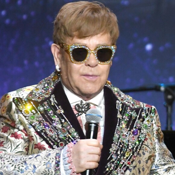 Elton John annonce une tournée d'adieux marathon, le 'Farewell Yellow Brick Road' à New York. La star de 70 ans a expliqué qu'il ne mettrait pas pour autant un terme à sa carrière de musicien et de chanteur et qu'il continuerait à produire de la musique. Le 24 janvier 2018.