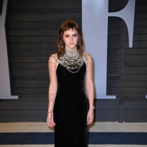 Emma Watson (avec un tatouage Time's Up) lors de la Vanity Fair Oscar Party à Beverly Hills, Los Angeles, le 4 mars 2018.