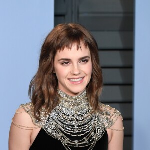Emma Watson (avec un tatouage Time's Up) lors de la Vanity Fair Oscar Party à Beverly Hills, Los Angeles, le 4 mars 2018.
