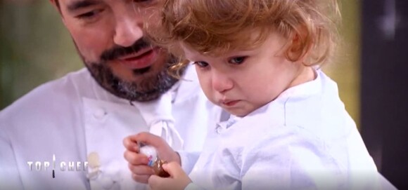 Jean-François Piège a débarqué dans "Top Chef" (M6) avec son fils Antoine (2 ans) le 7 mars 2018.