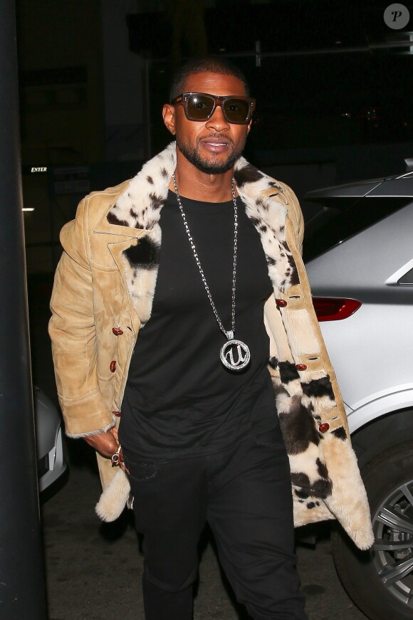 Usher est allé diner au rstaurant Mastro avec Eddy Murphy et Chris Rock à Beverly Hills, le 19 février 2018