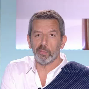 Michel Cymes blessé dans "Le Magazine de la santé" sur France 5. Le 8 mars 2018.