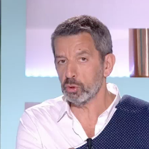 Michel Cymes blessé dans "Le Magazine de la santé" sur France 5. Le 8 mars 2018.