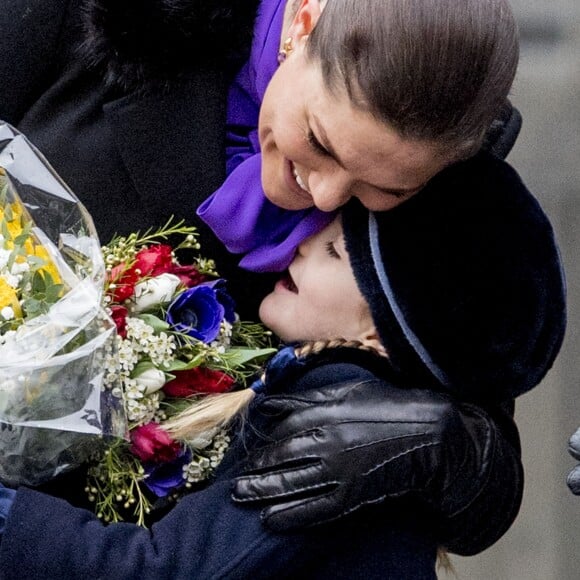 La princesse Victoria, accompagnée par son mari le prince Daniel et leur fille la princesse Estelle, célébrait le 12 mars 2018 avec le public la saint Victoria dans la cour intérieur du palais royal Drottningholm, à Stockholm.