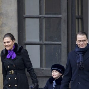 La princesse Victoria, accompagnée par son mari le prince Daniel et leur fille la princesse Estelle, célébrait le 12 mars 2018 avec le public la saint Victoria dans la cour intérieur du palais royal Drottningholm, à Stockholm.