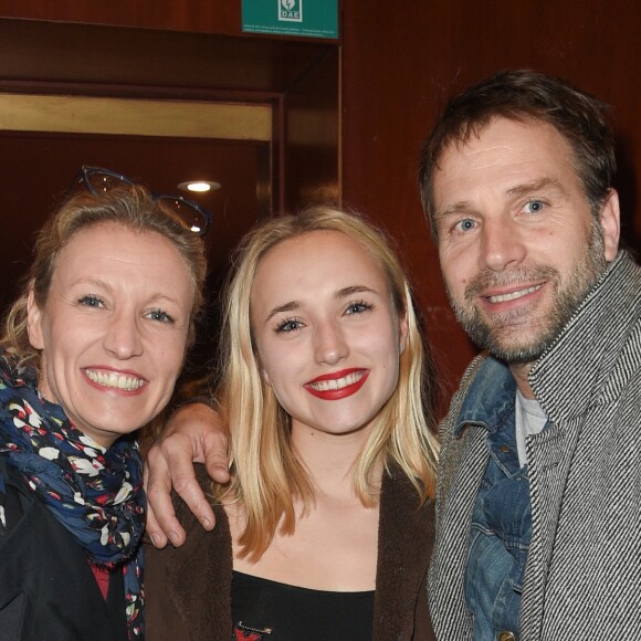 Alexandra Lamy, Chloé Jouannet et son père Thomas Jouannet - Représentation de la pièce "Les Monologues du Vagin" au théâtre le Comédia à Paris le 12 mars 2018. © Guirec Coadic/Bestimage