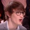 Aurélien Enthoven, fils de Carla Bruni et Raphaël Enthoven, sur le plateau de "Quotidien" (TMC) le 12 mars 2018.