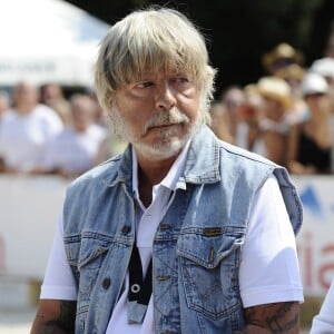 Le chanteur Renaud - Tournoi de pétanque Grand Prix des Personnalités d 'Isle sur la Sorgue dans le Vaucluse (84) le 24 juin 2017 © Eric Etten / Bestimage