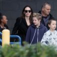  Exclusif - Angelina Jolie a emmené ses enfants Shiloh, Zahara, Vivienne et Knox au cinéma dans le quartier de North Hollywood à Los Angeles, le 18 mars 2018  