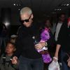 Amber Rose et son fils Sebastian arrivent à l'aéroport de Los Angeles, le 19 octobre 2017.