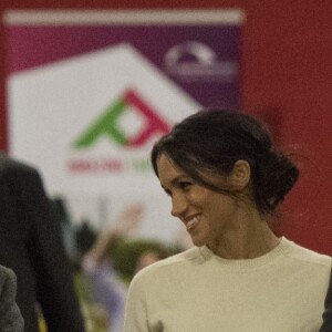 Le prince Harry et Meghan Markle en visite à Belfast en Irlande du Nord le 23 mars 2018, à l'Eikon Centre pour un événement consacré à la 2e année d'Amazing the Space, initiative de pacification lancée par le prince en septembre 2017.