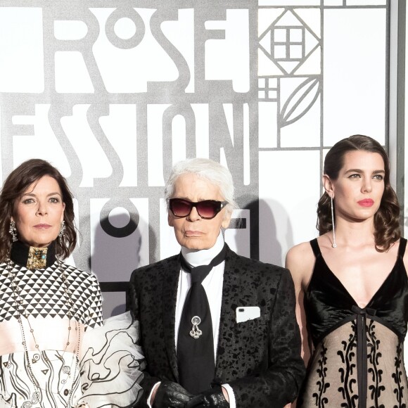 La princesse Caroline de Hanovre, Karl Lagerfeld et Charlotte Casiraghi lors du 63e Bal de la Rose sur le thème de la Sécession Viennoise, au profit de la Fondation Princesse Grace dans la Salle des Etoiles au Sporting Monte-Carlo à Monaco, le 18 mars 2017. © Pierre Villard / Palais Princier / SBM via Bestimage
