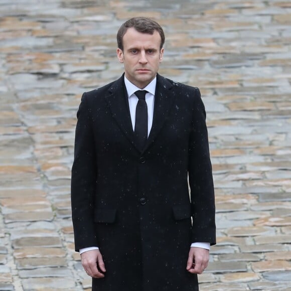 Le président de la République Emmanuel Macron - Hommage national du lieutenant-colonel de gendarmerie Arnaud Beltrame aux invalides à Paris le 28 mars 2018. Arnaud Beltrame est mort après avoir pris la place d'une otage civile au supermarché Super U à Trèbes. © Cyril Moreau/Bestimage
