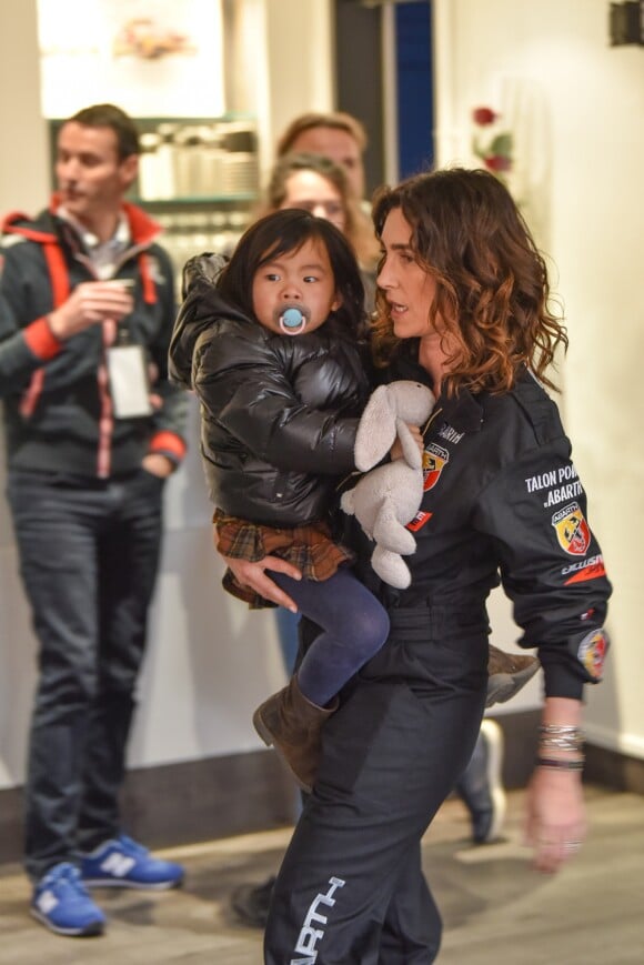Exclusif - Agnès Boulard (Mademoiselle Agnès) et sa fille Swan - Course "Talon Pointe by Abarth" au circuit Bugatti du Mans les 24 et 25 mars 2018.
