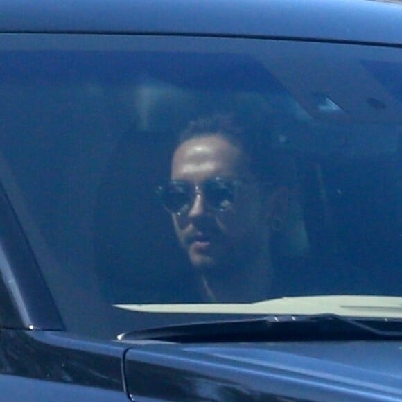 Exclusif - Tom Kaulitz sort de chez Heidi Klum au volant de sa voiture à Beverly Hills, le 25 mars 2018.