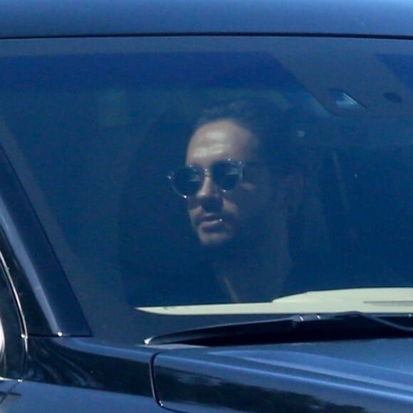 Exclusif - Tom Kaulitz sort de chez Heidi Klum au volant de sa voiture à Beverly Hills, le 25 mars 2018.