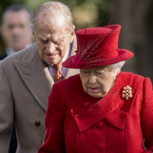 Le prince Philip, duc d'Edimbourg, avec la reine Elizabeth II le 4 février 2018 à la messe à l'église Saint-Mary près de Sandringham.