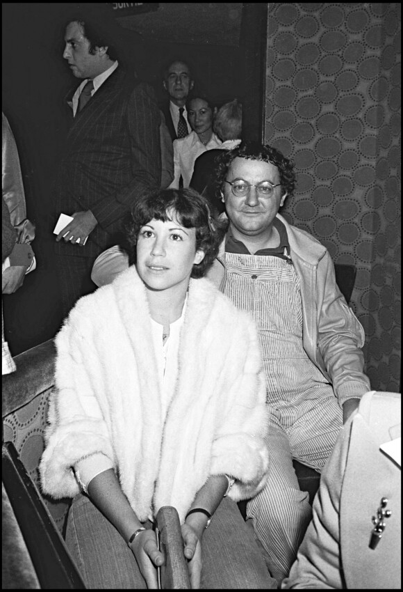 Coluche et sa femme Véronique en 1976 à Paris.