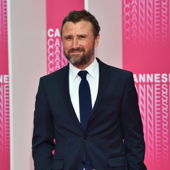 Alexandre Brasseur sur le Pink Carpet lors du premier festival CanneSéries pour la présentation des séries "Killing Eve" et "When Heroes Fly", à Cannes, le 8 avril 2018.© Bruno Bebert/Bestimage